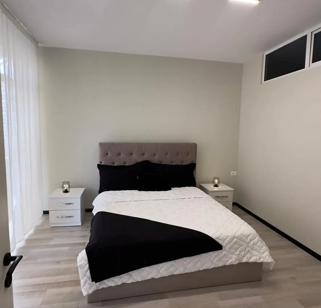 Downtown Apartament Tirana 0*,  Albania