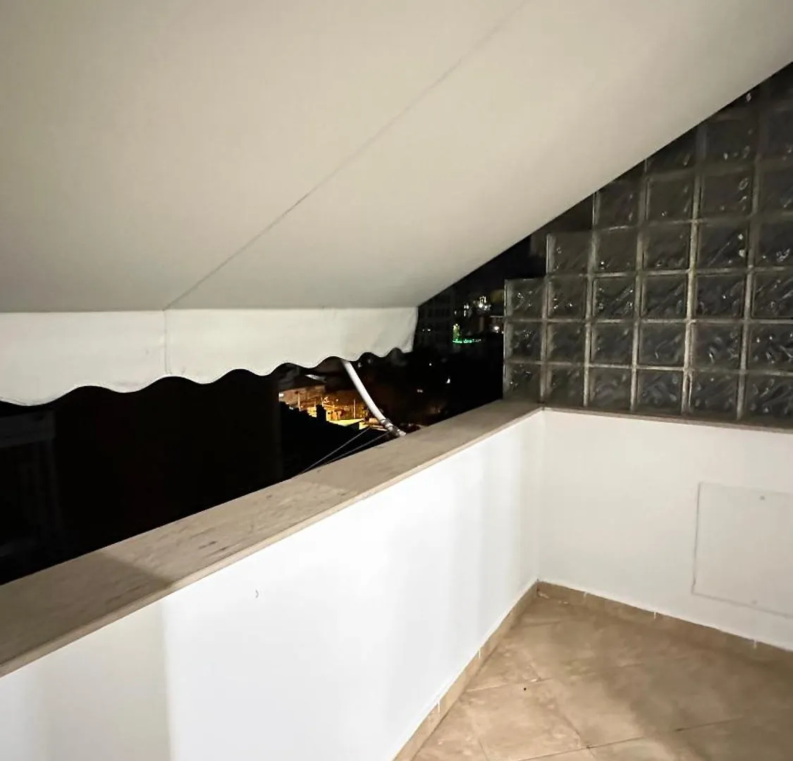 Daire Downtown Apartament Tiran Arnavutluk