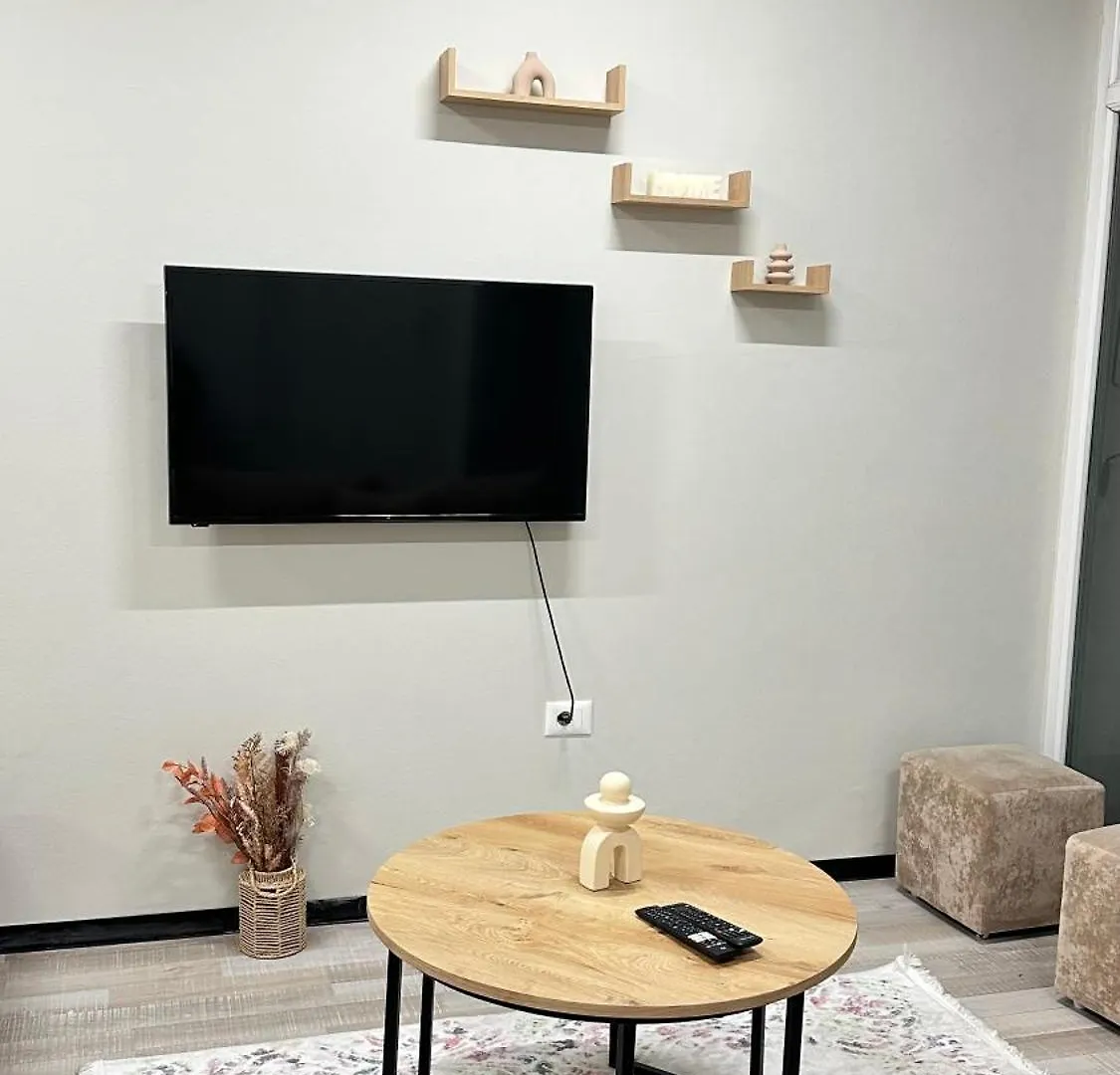 Daire Downtown Apartament Tiran